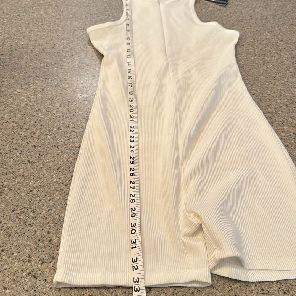 FASHION NOVA Zip Up Ribbed Romper *NEW* - Picture 7 of 10